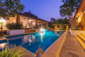 Beautiful 4 Bed Bali Style Villa, Great Location S4
